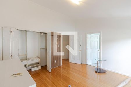Suíte de casa de condomínio para alugar com 4 quartos, 220m² em Brooklin, São Paulo