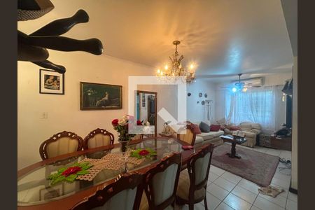 Casa à venda com 3 quartos, 200m² em Marechal Rondon, Canoas