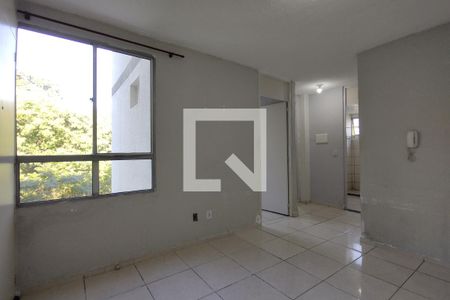 Sala de apartamento para alugar com 2 quartos, 50m² em Anil, Rio de Janeiro