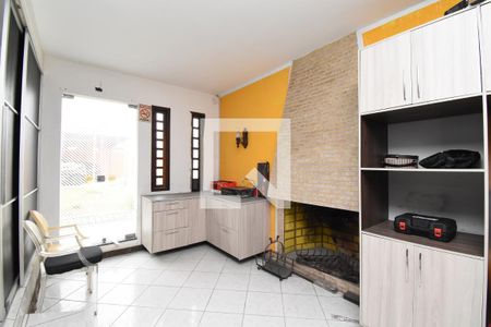 Sala 2 de casa à venda com 5 quartos, 700m² em Cajuru, Curitiba
