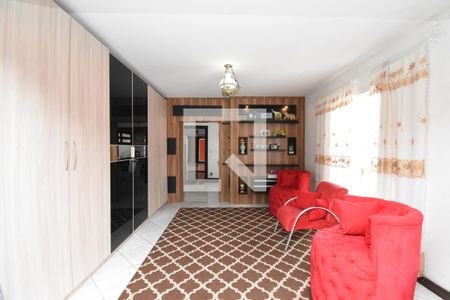 Sala de casa à venda com 5 quartos, 700m² em Cajuru, Curitiba