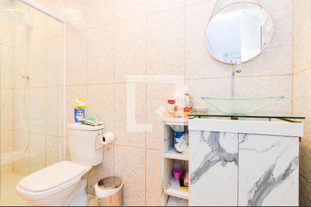 Banheiro de apartamento para alugar com 1 quarto, 17m² em Jardim Vila Galvao, Guarulhos