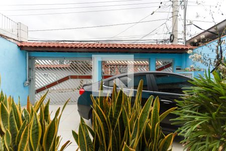 Vista da sala de casa à venda com 4 quartos, 251m² em Vila Palmeiras, São Paulo