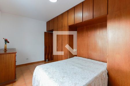 Quarto 1 de casa à venda com 4 quartos, 251m² em Vila Palmeiras, São Paulo