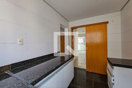 Apartamento à venda com 3 quartos, 144m² em Buritis, Belo Horizonte