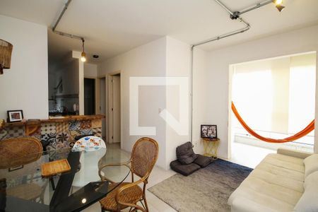 Sala de apartamento para alugar com 2 quartos, 50m² em Jardim Santa Izabel, Cotia