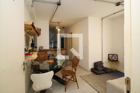 Apartamento para alugar com 2 quartos, 50m² em Jardim Santa Izabel, Cotia