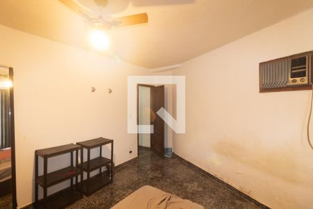 Quarto 1 de casa para alugar com 3 quartos, 100m² em Campo Grande, Rio de Janeiro