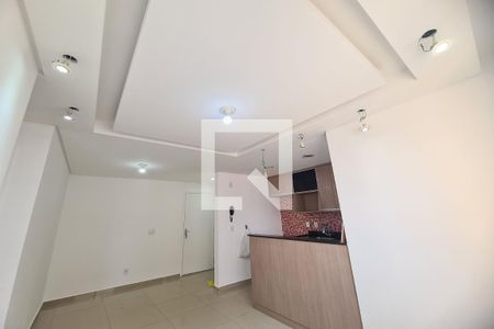 Sala de apartamento para alugar com 2 quartos, 47m² em Jardim Santa Barbara, São Paulo