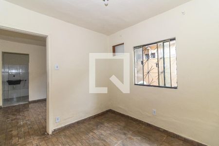 Quarto 1 de casa para alugar com 2 quartos, 32m² em Padre Miguel, Rio de Janeiro