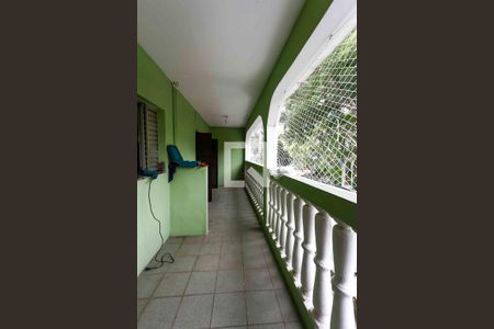 Varanda de casa para alugar com 2 quartos, 80m² em Jardim Oliveiras, Taboão da Serra