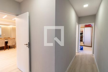 Corredor de apartamento à venda com 3 quartos, 121m² em Centro Histórico, Porto Alegre