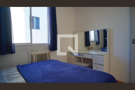 Quarto 1 de apartamento para alugar com 2 quartos, 40m² em Jardim Dona Leopoldina, Porto Alegre