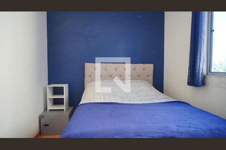 Quarto 1 de apartamento para alugar com 2 quartos, 40m² em Jardim Dona Leopoldina, Porto Alegre