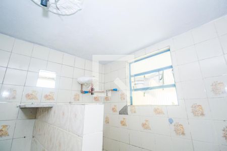 Banheiro de apartamento para alugar com 1 quarto, 50m² em Vila Valqueire, Rio de Janeiro