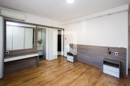 Casa à venda com 3 quartos, 250m² em Campo Belo, São Paulo