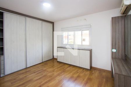 Casa à venda com 3 quartos, 250m² em Campo Belo, São Paulo