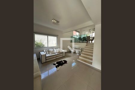 Sala de casa para alugar com 3 quartos, 290m² em Residencial San Diego (Paysage Serein), Cotia