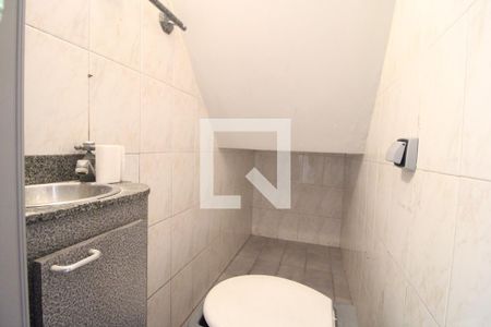 Lavabo de casa para alugar com 3 quartos, 100m² em Parque Guarapiranga, São Paulo