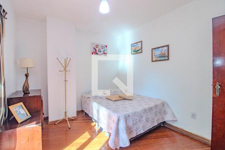 Casa à venda com 3 quartos, 274m² em Jardim Sabará, Porto Alegre