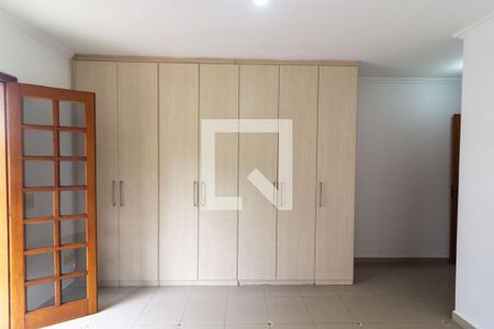 Quarto 1 - Suíte de casa para alugar com 3 quartos, 140m² em Jardim Santa Cruz (campo Grande), São Paulo