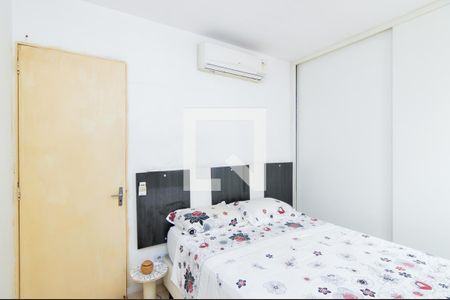 Quarto 2 de casa de condomínio para alugar com 2 quartos, 55m² em Jardim Adriana, Guarulhos