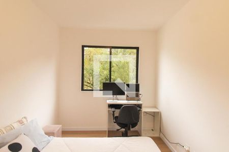 Quarto 1 de apartamento para alugar com 2 quartos, 52m² em Xaxim, Curitiba