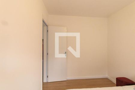 Quarto 1 de apartamento para alugar com 2 quartos, 52m² em Xaxim, Curitiba
