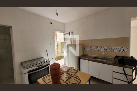Casa para alugar com 1 quarto, 35m² em Jardim Luana, Itaquaquecetuba
