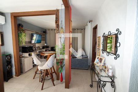 Sala de casa para alugar com 3 quartos, 80m² em Jardim Sabará, Porto Alegre