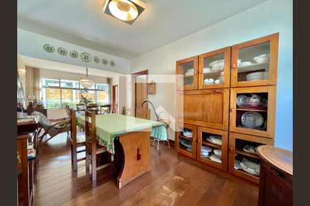 Apartamento à venda com 4 quartos, 198m² em Serra, Belo Horizonte