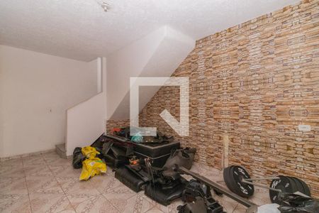 Sala de casa para alugar com 2 quartos, 261m² em Vila Caju, São Paulo