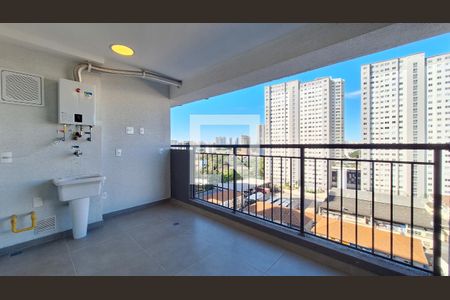 Varanda e área de serviço de apartamento para alugar com 2 quartos, 53m² em Barra Funda, São Paulo