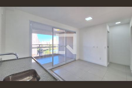 Sala/Cozinha de apartamento para alugar com 2 quartos, 53m² em Barra Funda, São Paulo