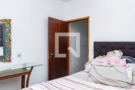 Casa à venda com 4 quartos, 300m² em Jardim Nove de Julho, São Paulo