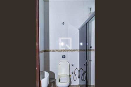 Casa à venda com 4 quartos, 300m² em Jardim Nove de Julho, São Paulo