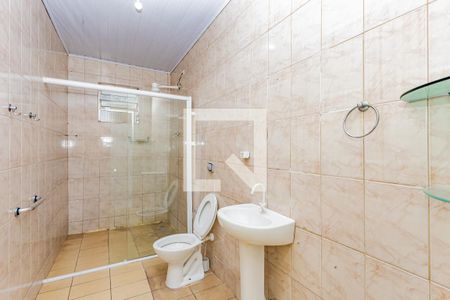 Banheiro de casa para alugar com 1 quarto, 100m² em Vila Liviero, São Paulo