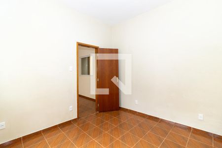 Quarto 1 de casa para alugar com 2 quartos, 70m² em Bangu, Rio de Janeiro