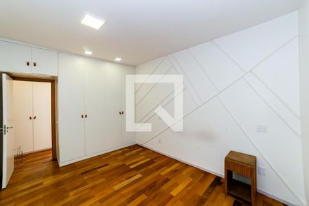 Suíte de apartamento para alugar com 3 quartos, 200m² em Santo Agostinho, Belo Horizonte