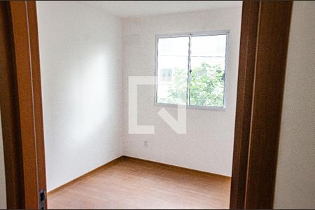 Apartamento à venda com 2 quartos, 43m² em Inhoaíba, Rio de Janeiro