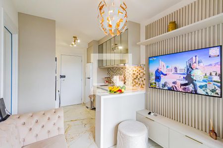 Sala/Cozinha de apartamento para alugar com 1 quarto, 30m² em Vila Cordeiro, São Paulo