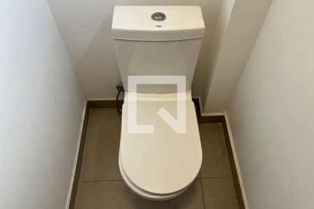 Lavabo de casa para alugar com 2 quartos, 114m² em Santa Maria, Santos
