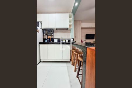 Cozinha de apartamento para alugar com 1 quarto, 50m² em Itaipu, Niterói