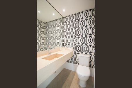 Lavabo de apartamento para alugar com 3 quartos, 250m² em Moema, São Paulo