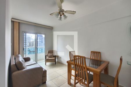 Sala de apartamento para alugar com 2 quartos, 68m² em Cidade Ocian, Praia Grande