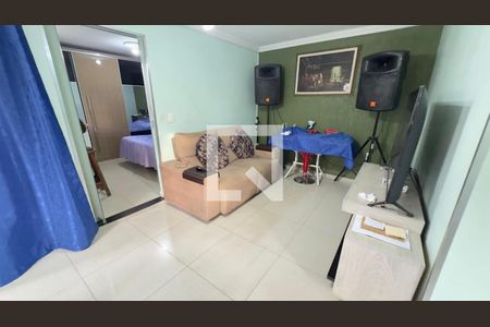 Sala de casa à venda com 3 quartos, 140m² em Vista Alegre, Belo Horizonte