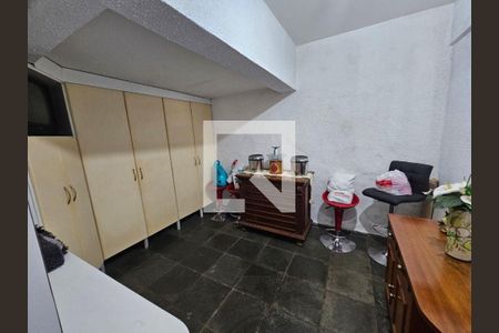 Casa à venda com 3 quartos, 341m² em Parque Monte Alegre, Taboão da Serra