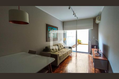 Sala  de apartamento para alugar com 1 quarto, 50m² em Centro Histórico, Porto Alegre