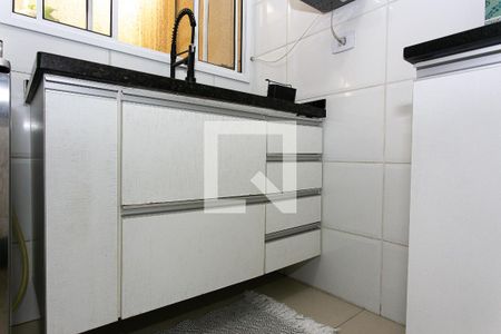 Cozinha de casa de condomínio à venda com 3 quartos, 131m² em Vila Aricanduva, São Paulo