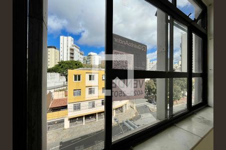 Apartamento à venda com 3 quartos, 110m² em Carmo, Belo Horizonte